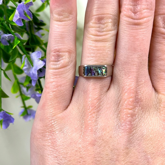 Jewelry - 925 Sterling Silver and Abalone Shell Vintage Signet Ring